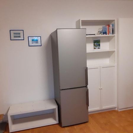 Aquamarin - Charmantes Appartement Mit Balkon รอสต็อค ภายนอก รูปภาพ