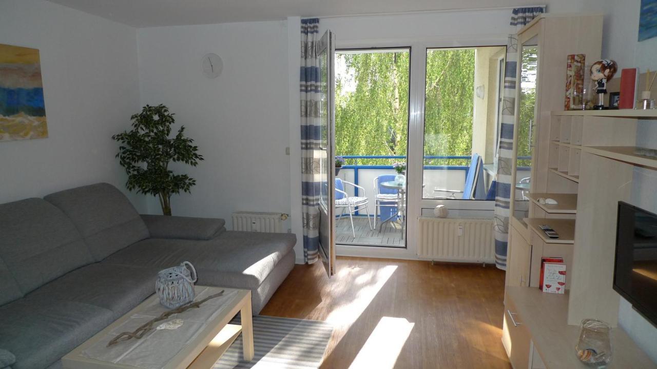 Aquamarin - Charmantes Appartement Mit Balkon รอสต็อค ภายนอก รูปภาพ