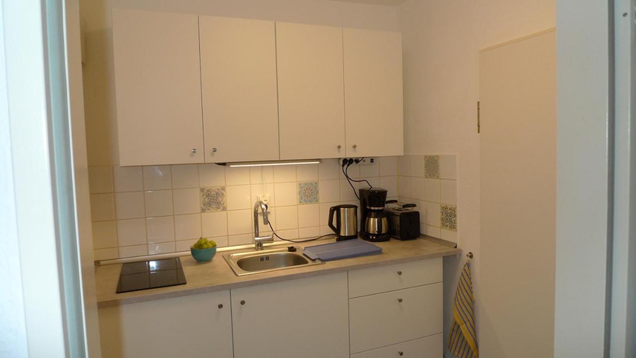 Aquamarin - Charmantes Appartement Mit Balkon รอสต็อค ภายนอก รูปภาพ