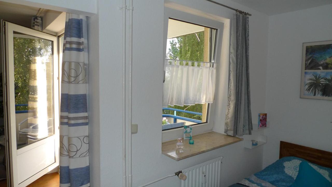 Aquamarin - Charmantes Appartement Mit Balkon รอสต็อค ภายนอก รูปภาพ