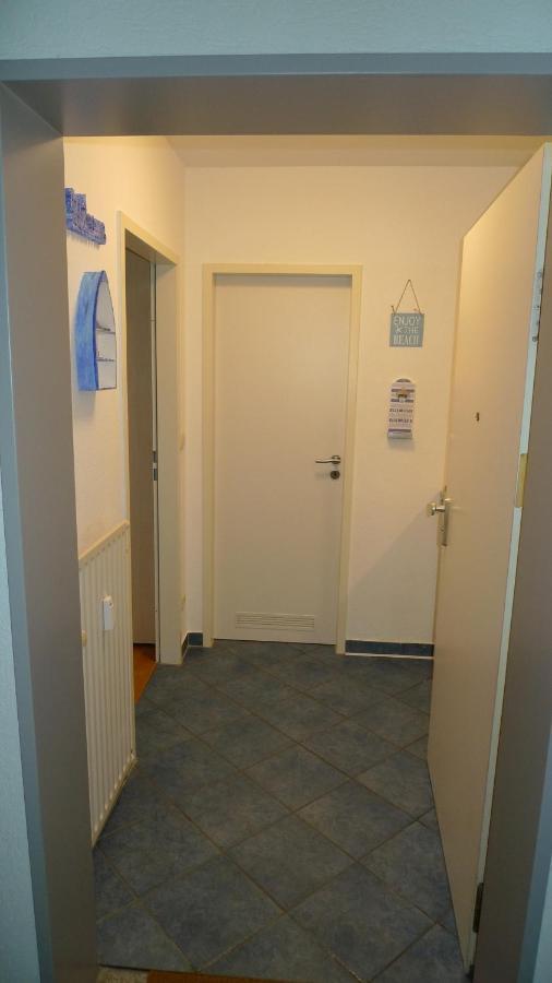 Aquamarin - Charmantes Appartement Mit Balkon รอสต็อค ภายนอก รูปภาพ
