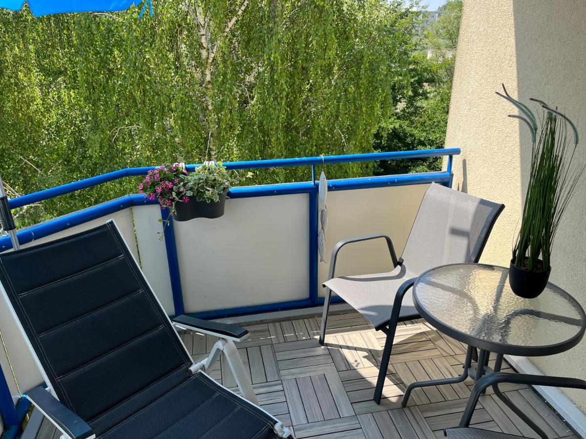 Aquamarin - Charmantes Appartement Mit Balkon รอสต็อค ภายนอก รูปภาพ