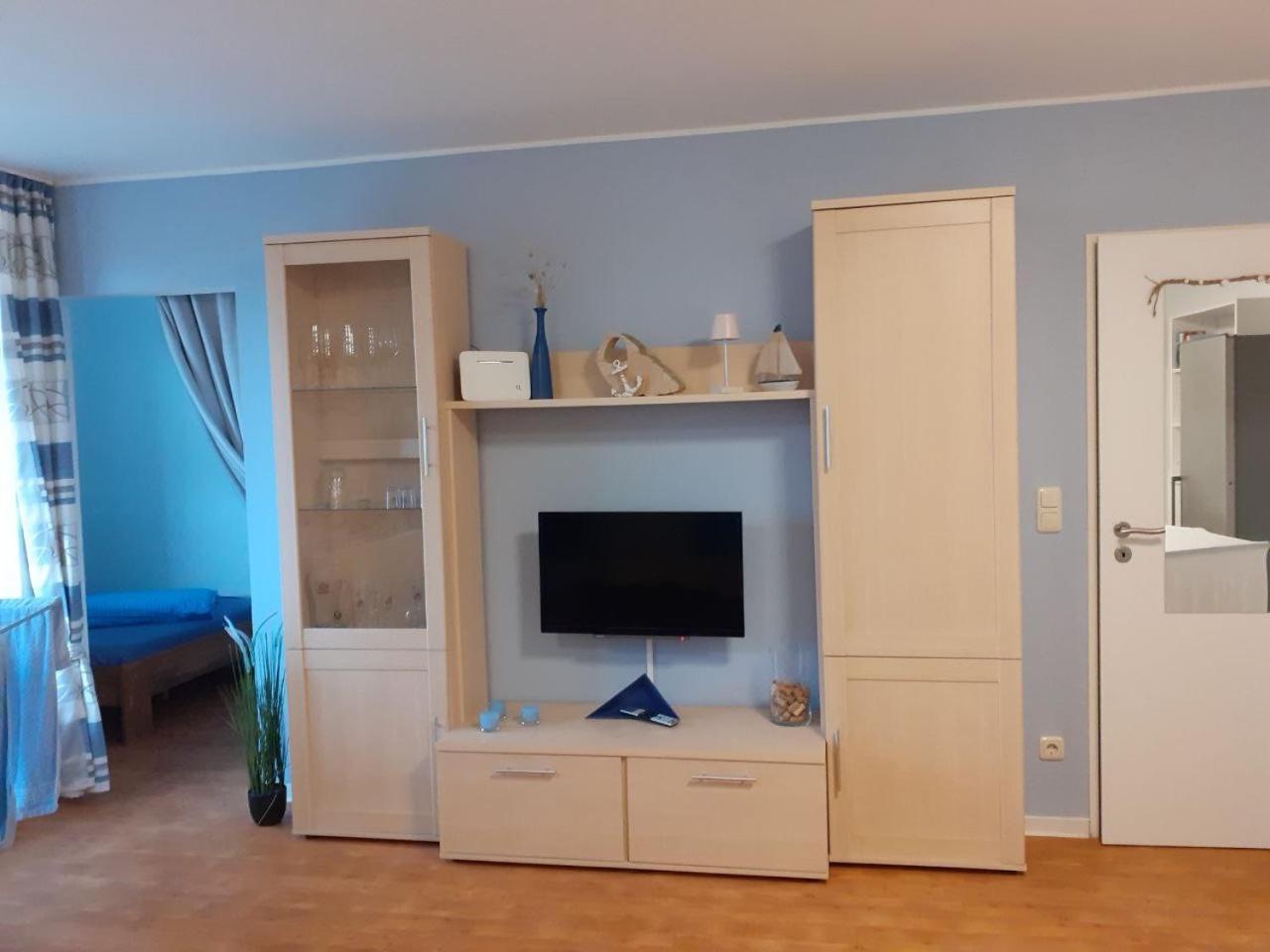 Aquamarin - Charmantes Appartement Mit Balkon รอสต็อค ภายนอก รูปภาพ